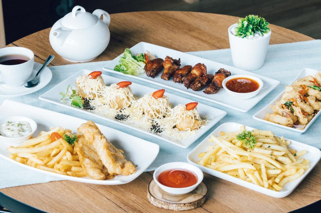 Grand Caman Hotel Bekasi Kültér fotó