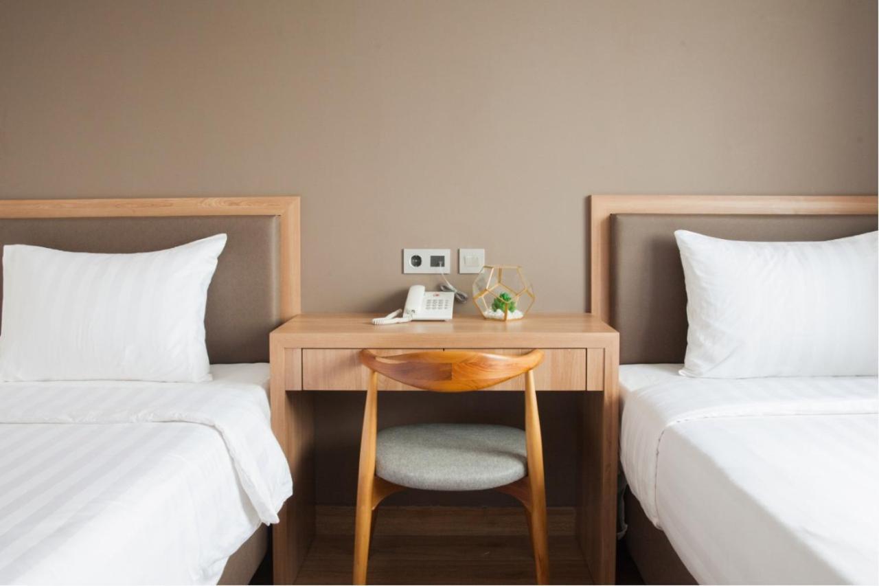 Grand Caman Hotel Bekasi Kültér fotó